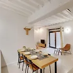 Elegant Apartment -2Br-4P- Le Marais
