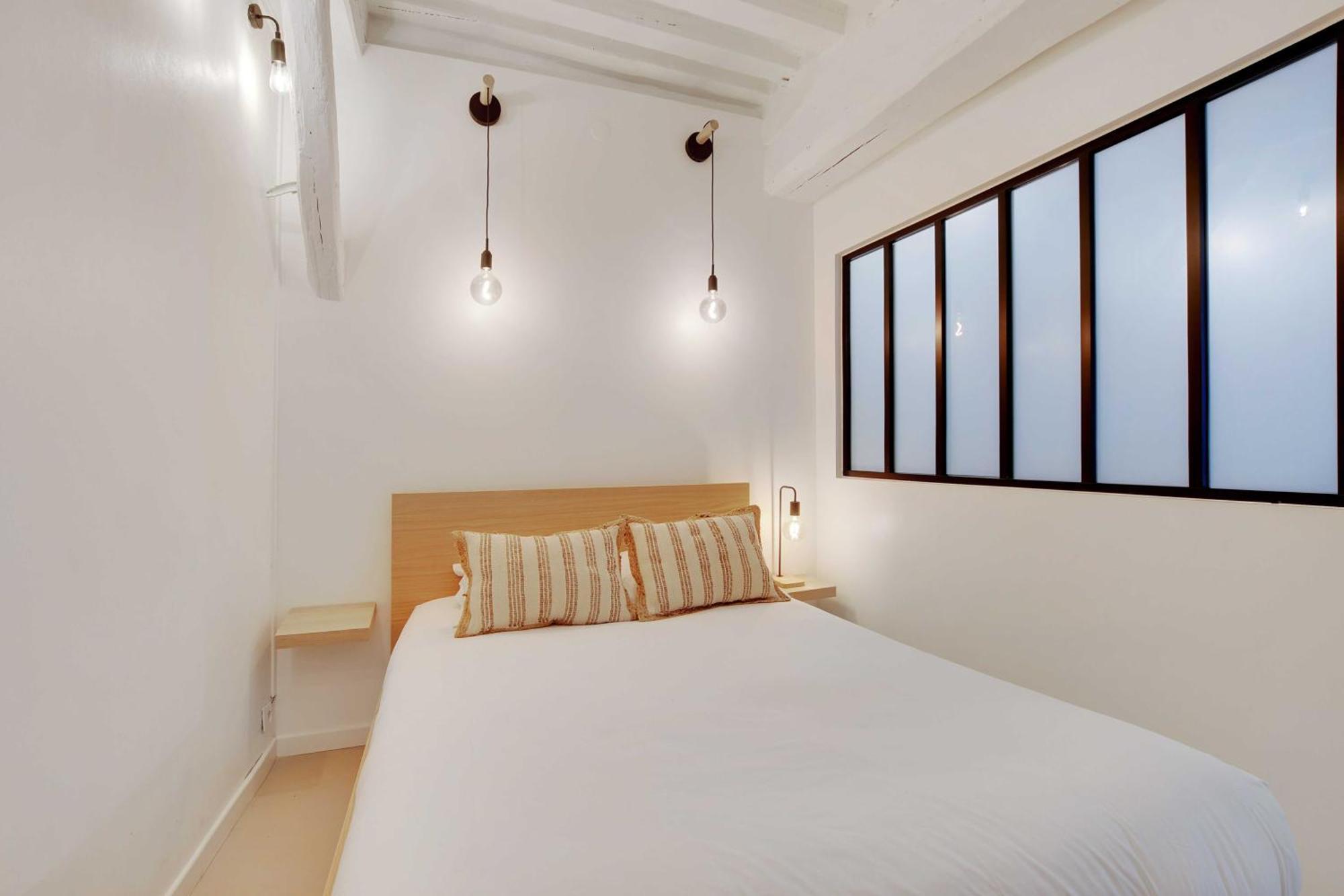Apartment Elegant -2br-4p- Le Marais Paris