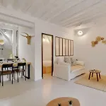 Elegant Apartment -2Br-4P- Le Marais