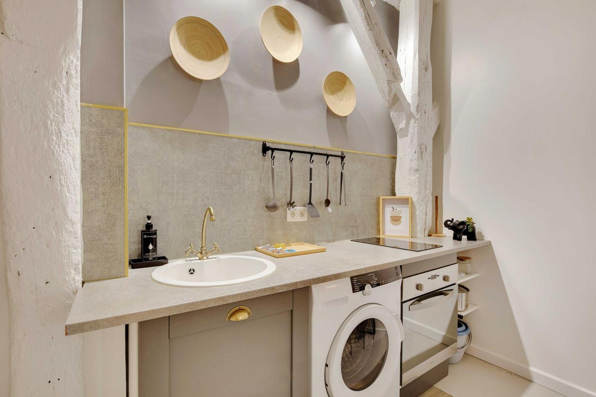 Elegant -2br-4p- Le Marais Apartment Paris